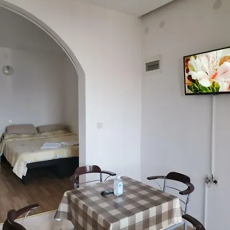 Krste * Trpejca